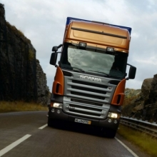 Infrunta provocarile pietei cu performanta accesibila â€“ camioane dezmembrate
